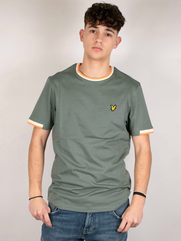 T-shirt Lyle and Scott - immagine 2